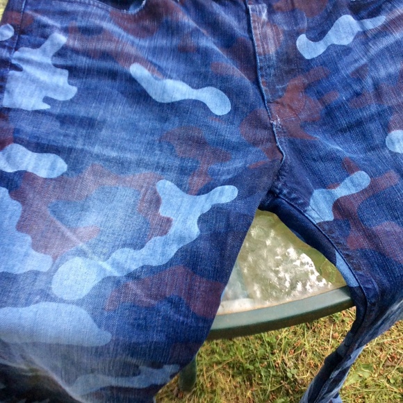 Men’s blue camo jeans - Picture 1 of 7